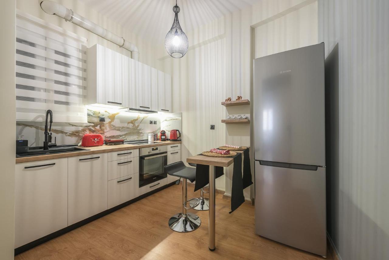 Athens Center Spacious Apartment Екстер'єр фото