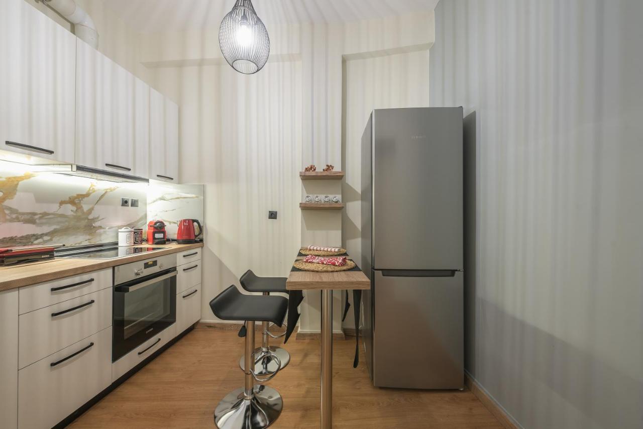 Athens Center Spacious Apartment Екстер'єр фото