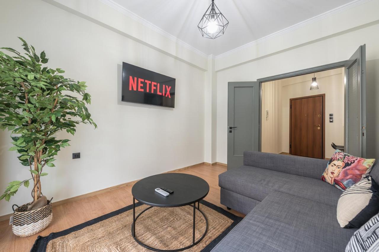 Athens Center Spacious Apartment Екстер'єр фото